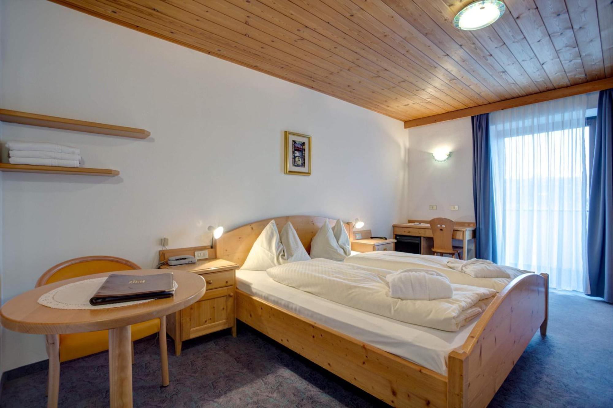 Good Life Hotel Zirm Обереген Стая снимка