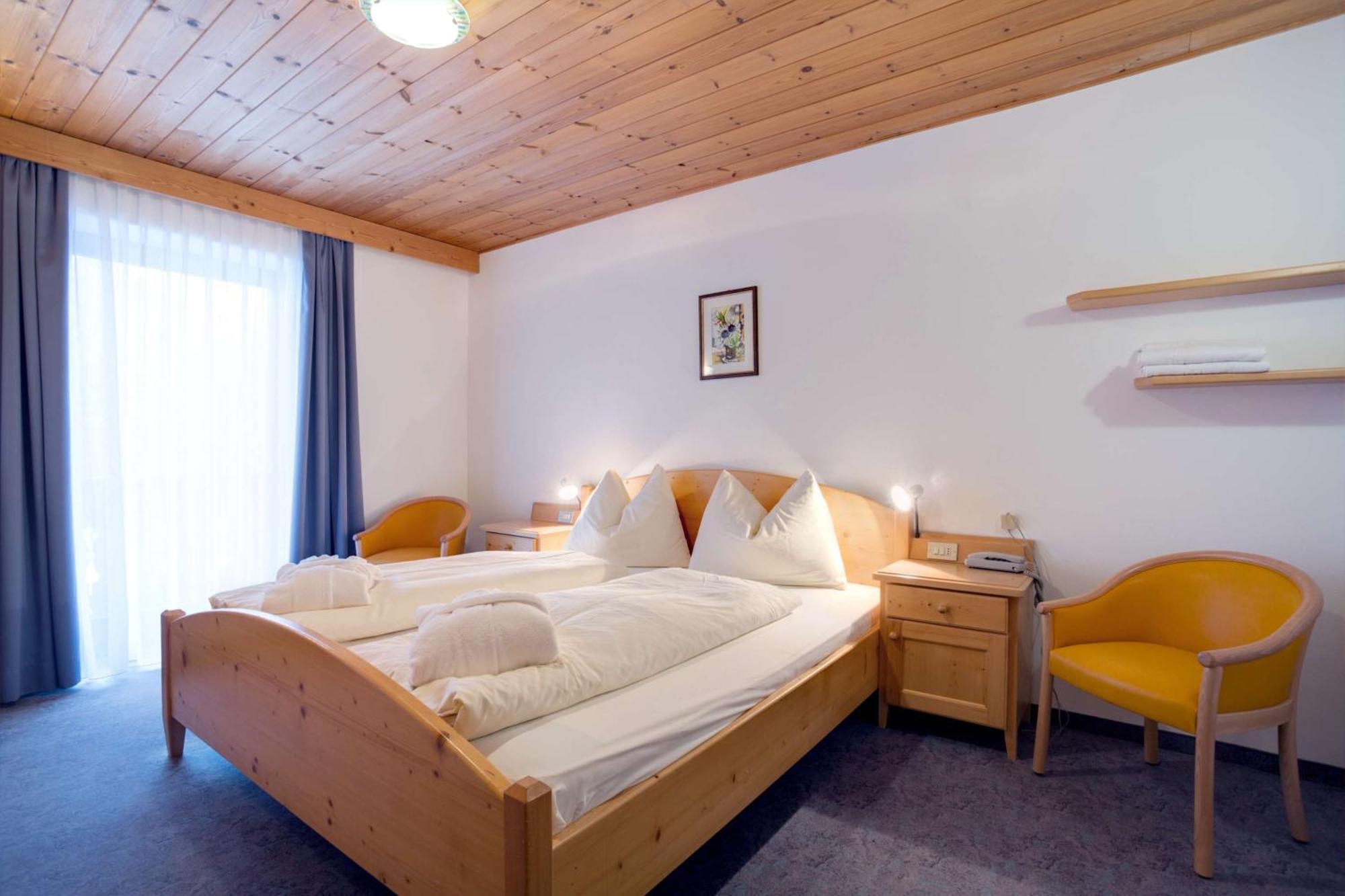 Good Life Hotel Zirm Обереген Стая снимка